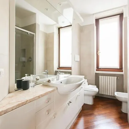 Hacca Collection - Porta Venezia 3br * 밀라노